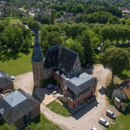 Chateau De Petit Bois 3*